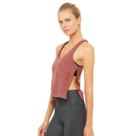 alo yoga // distressed cropped tank top - Picture 3 of 3